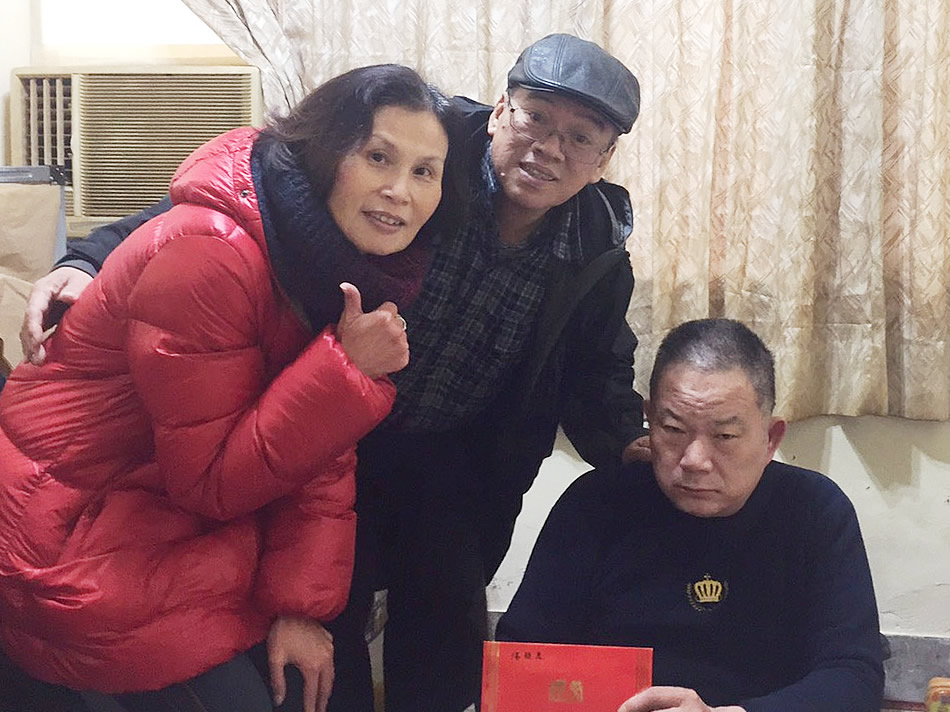 服務慰問組探訪湯鄉長
