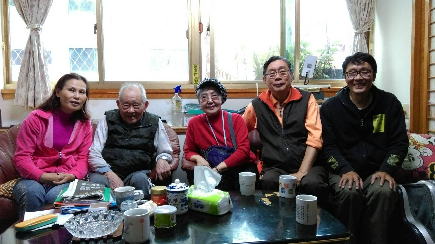 服務慰問組探訪梁元明鄉長