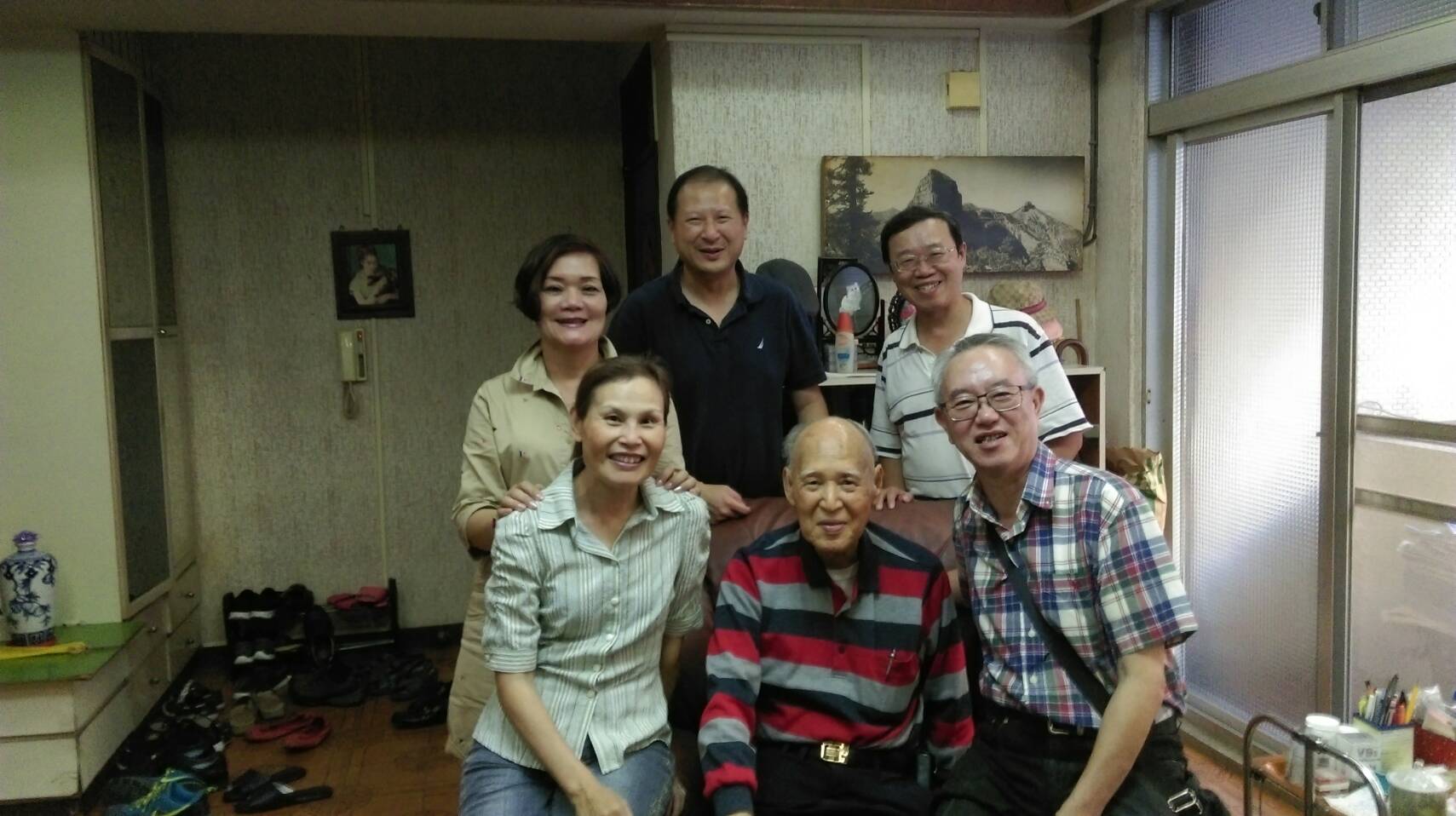 服務慰問組探訪吳浩泉鄉長